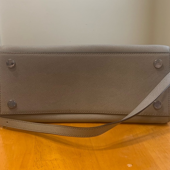 Michael Kors Grey Shoulderbag - Picture 6 of 6